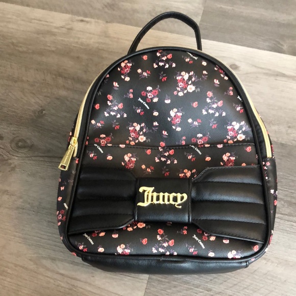 Juicy Couture Ditsy Rose Black Pretty Bow Faux Leather Backpack NWT - Picture 4 of 16